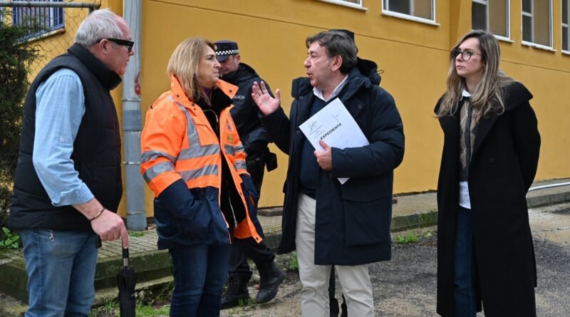 LA SUBDELEGADA DEL GOBIERNO EN CÓRDOBA VISITA VILLA DEL RÍO TRAS EL PASO DEL TREN DE BORRASCAS