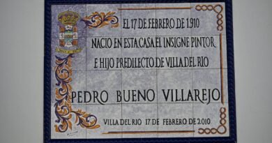 RENOVADA LA PLACA CONMEMORATIVA DEL NACIMIENTO DEL PINTOR PEDRO BUENO EN SU VIVIENDA NATAL DE VILLA DEL RÍO