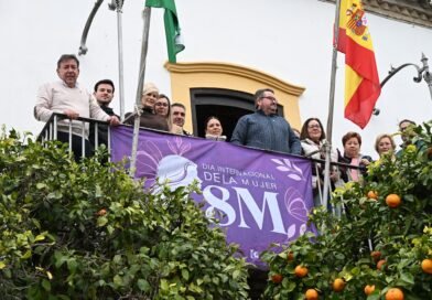 VILLA DEL RÍO CONMEMORA EL DÍA INTERNACIONAL DE LA MUJER CON UNA CONCENTRACIÓN DE ASOCIACIONES, COLECTIVOS Y CENTROS EDUCATIVOS