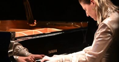 EL TEATRO OLIMPIA ACOGE CON AFORO COMPLETO EL CONCIERTO “ALHAJAS”, UN VIAJE SONORO AL LEGADO DE AL-ÁNDALUS POR LA PIANISTA VILLARRENSE MARÍA DOLORES GAITÁN