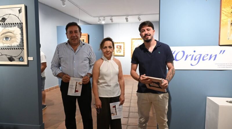 INAUGURADA LA EXPOSICIÓN “ORIGEN”, DE LA VILLARRENSE MARÍA DE LOS ÁNGELES PINILLA PEINADO