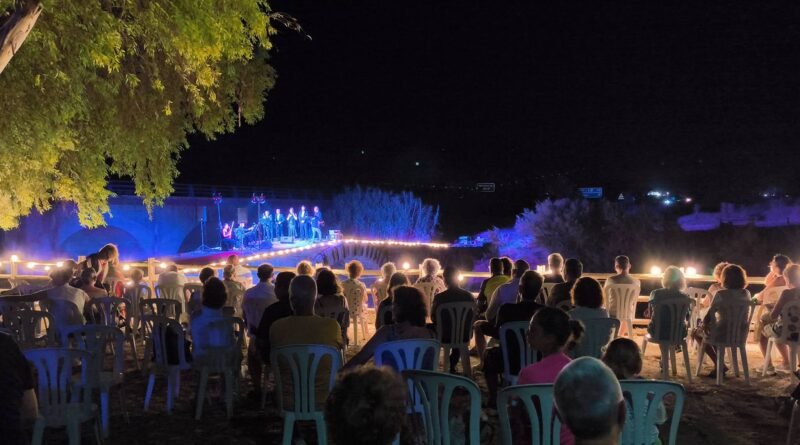 CERCA DE 200 VILLARRENSES DISFRUTARON DE «LA NOCHE EN EL PUENTE 2026» TRAS LA TRADICIONAL RUTA NOCTURNA DE SENDERISMO
