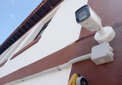 EL AYUNTAMIENTO DE VILLA DEL RÍO REFUERZA LA SEGURIDAD DEL CEIP POETA MOLLEJA CON NUEVAS CÁMARAS DE VIDEOVIGILANCIA